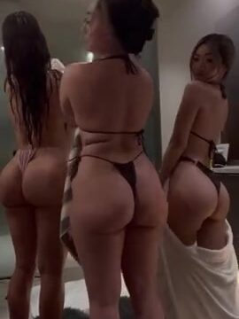 Aishah Sofey aka Kawaii Sofey Nude 5 Girls in Shower Video Onlyfans